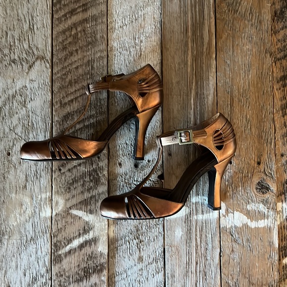 BCBGirls Marina bronze/chocolate Mary Jean shoes size 8M - Picture 9 of 11